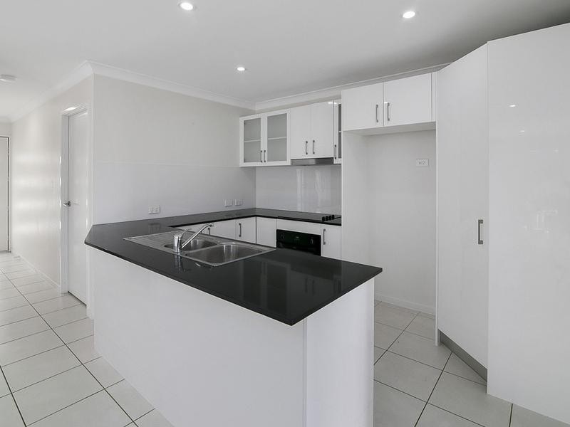 115 Honeywood Drive, Fernvale QLD 4306