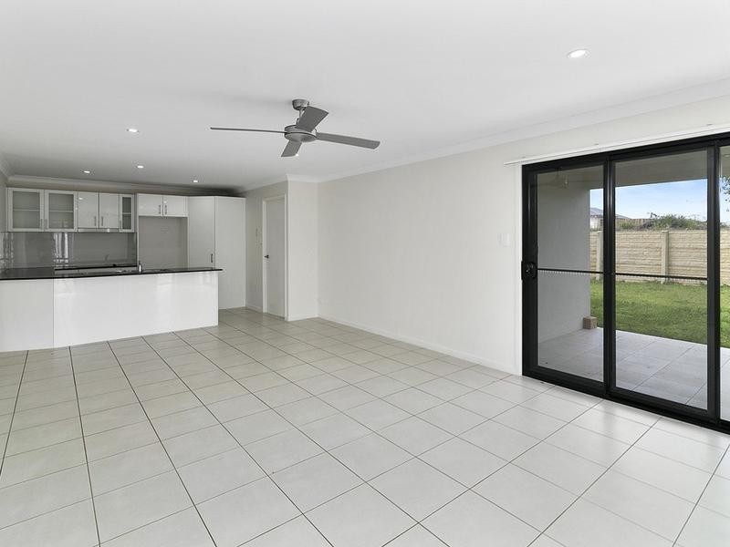 115 Honeywood Drive, Fernvale QLD 4306