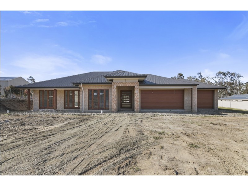 60 Duncan Drive, Aratula QLD 4309