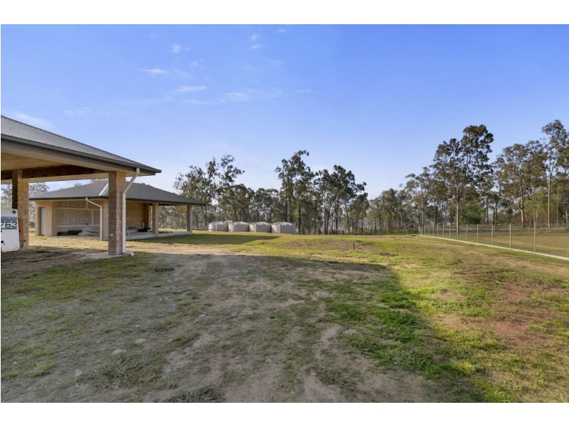 60 Duncan Drive, Aratula QLD 4309