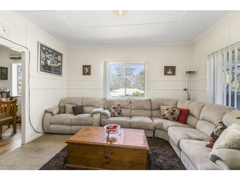 1 Bottomley Street, Brassall QLD 4305