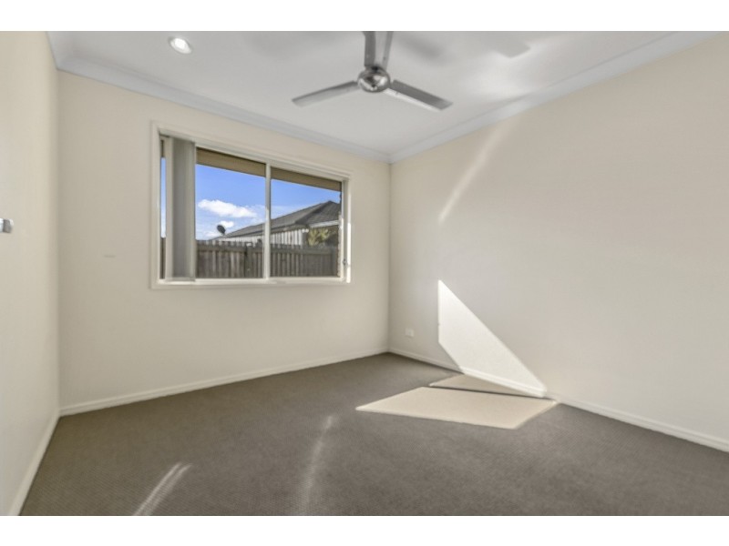 4 Aramac Street, Brassall QLD 4305