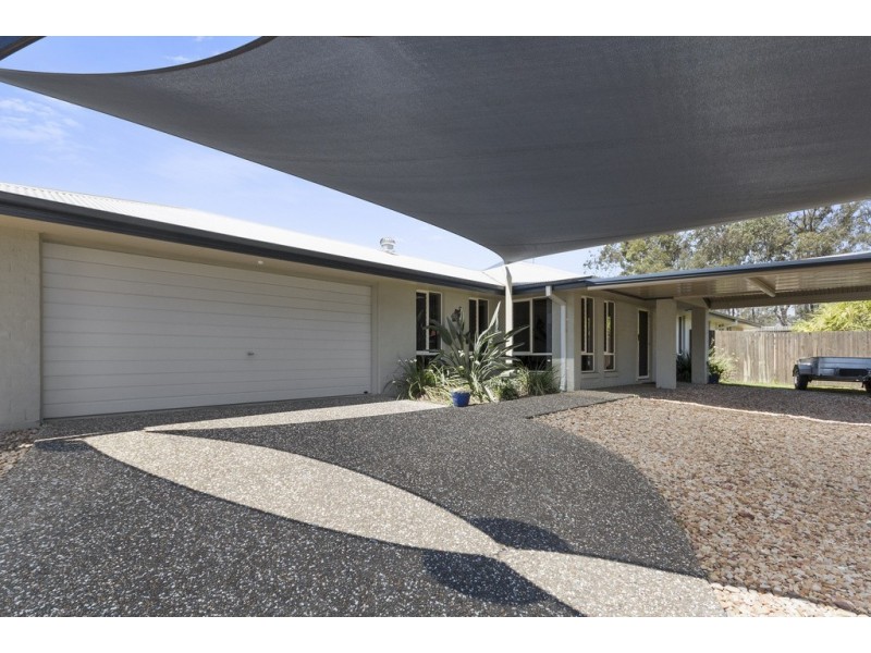16 Eric Drive, Blackstone QLD 4304