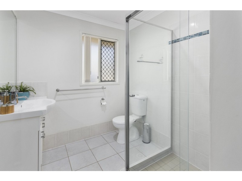 16 Eric Drive, Blackstone QLD 4304