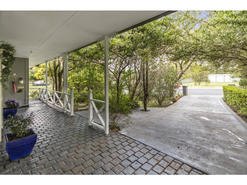 8 Falvey Street, Ripley QLD 4306