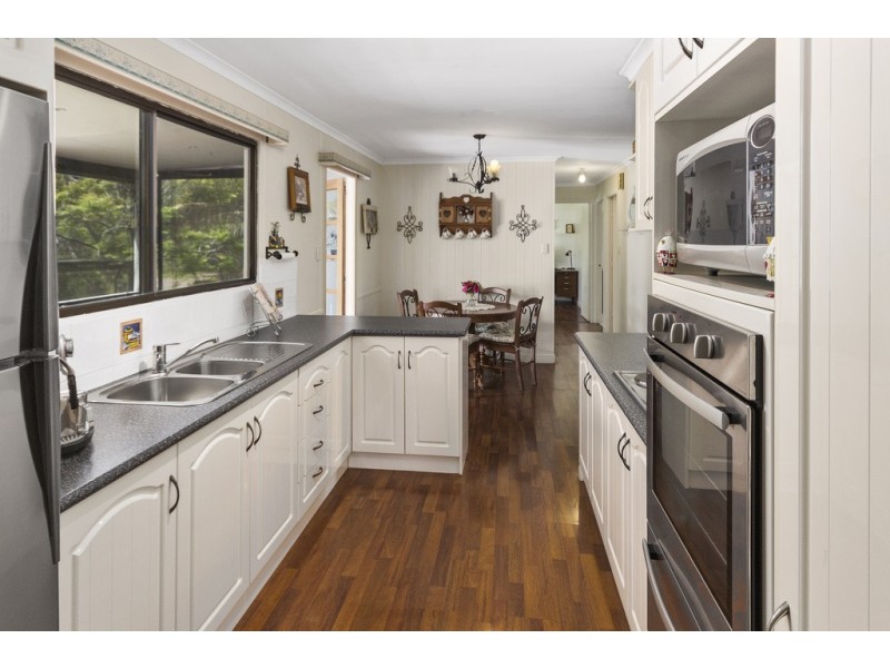 8 Falvey Street, Ripley QLD 4306