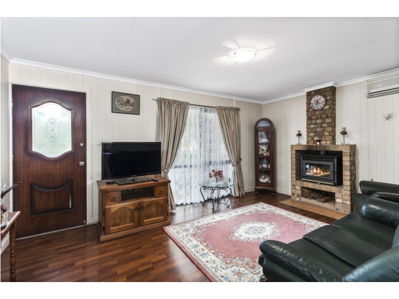 8 Falvey Street, Ripley QLD 4306