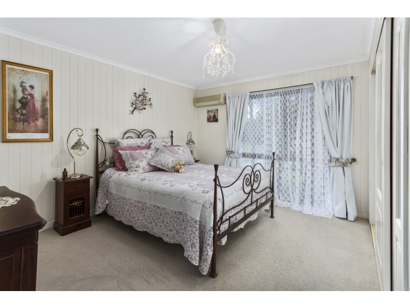 8 Falvey Street, Ripley QLD 4306