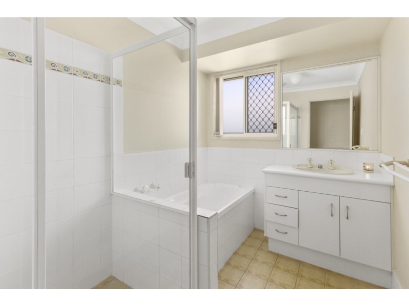 18 Kathleen Place, Yamanto QLD 4305