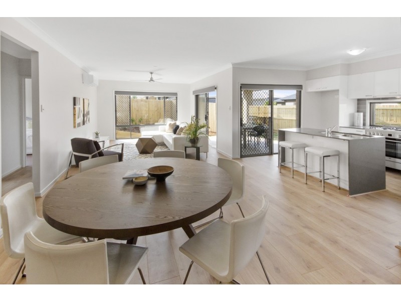 30 Bottlebrush Drive, Deebing Heights QLD 4306