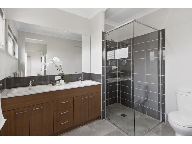 30 Bottlebrush Drive, Deebing Heights QLD 4306