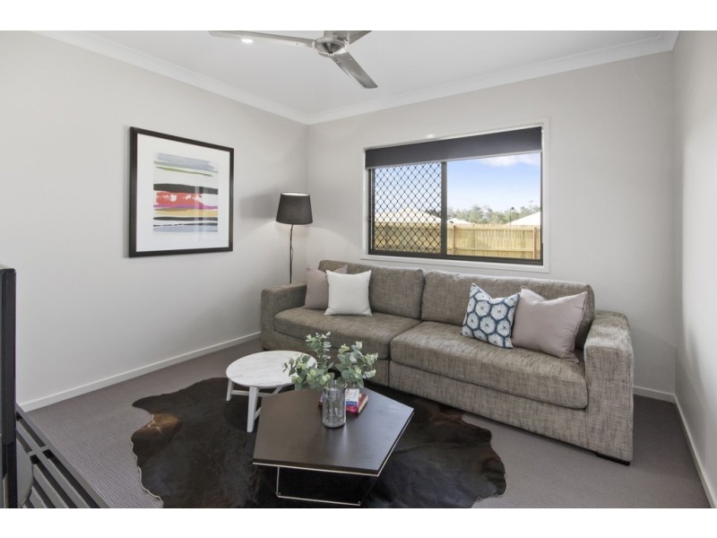 30 Bottlebrush Drive, Deebing Heights QLD 4306