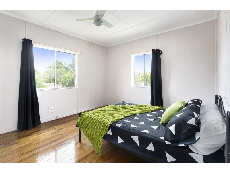 27 Rex Street, Eastern Heights QLD 4305