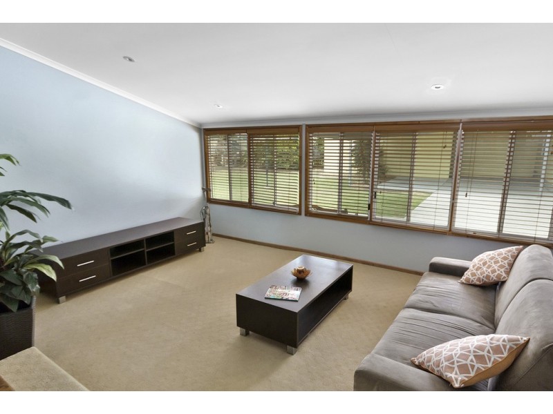 27 Rex Street, Eastern Heights QLD 4305