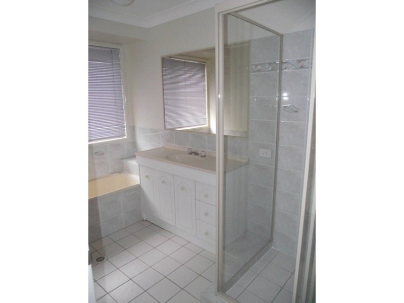 40 Mustang Street, Yamanto QLD 4305