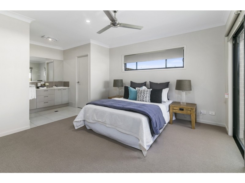 50 Currawong Street, Deebing Heights QLD 4306