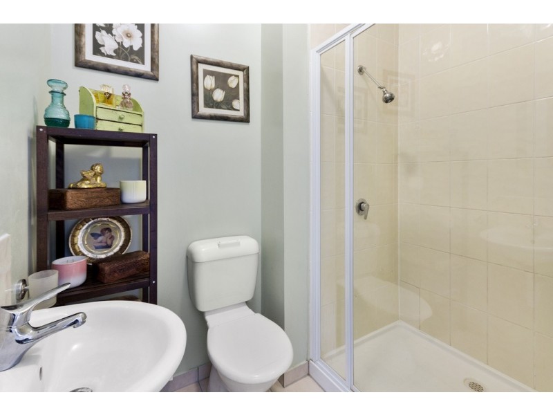 200 Glebe Road, Booval QLD 4304