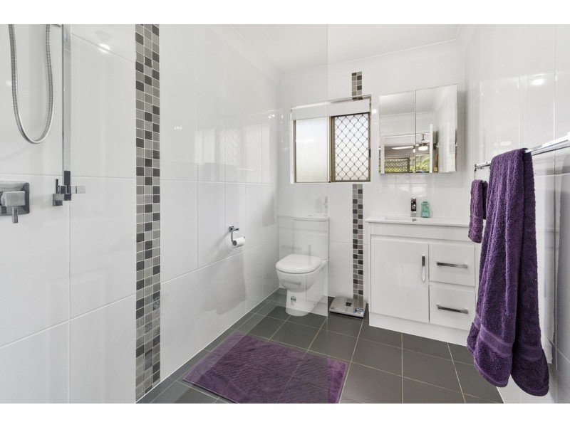 5 Bellmount Place, Brassall QLD 4305