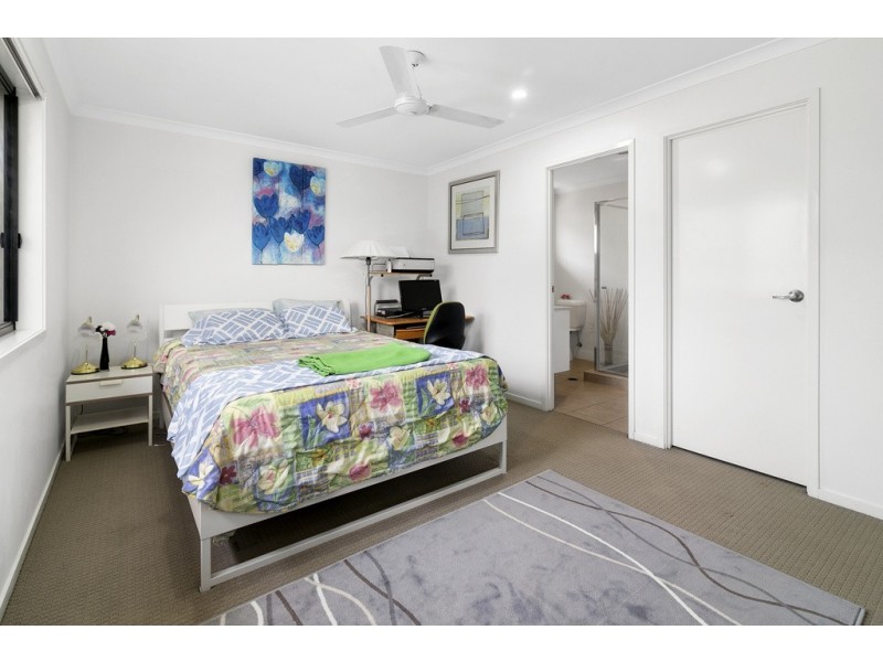 91 Steelwood Street, Heathwood QLD 4110
