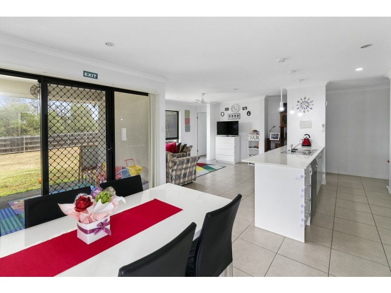 91 Steelwood Street, Heathwood QLD 4110