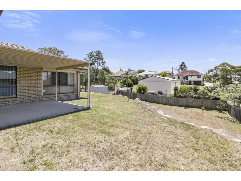 13 Skinner Crescent, Silkstone QLD 4304