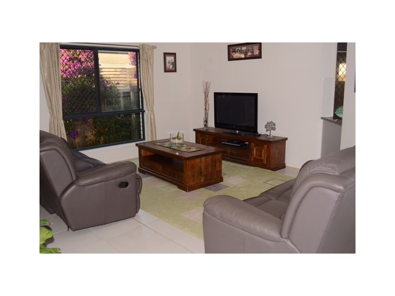 15 Benjamin Court, Yamanto QLD 4305