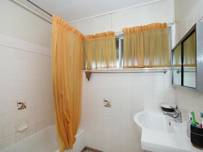 162 Pine Mountain Road, Brassall QLD 4305