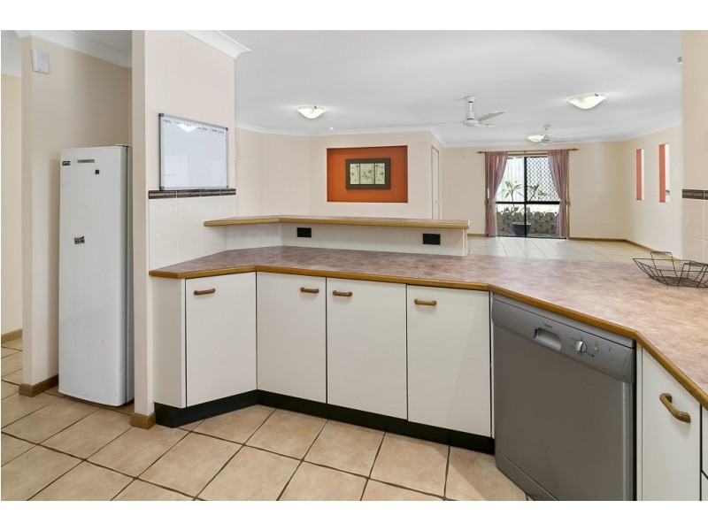 41 Discovery Drive, Flinders View QLD 4305