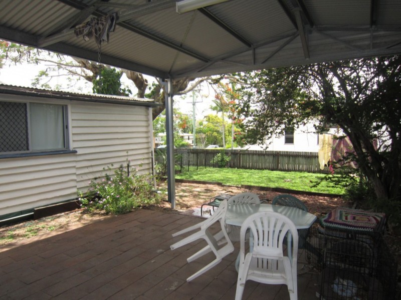 50 Cemetery Road, Eastern Heights QLD 4305