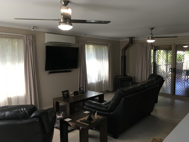 32 Leesmore Court, Deebing Heights QLD 4306