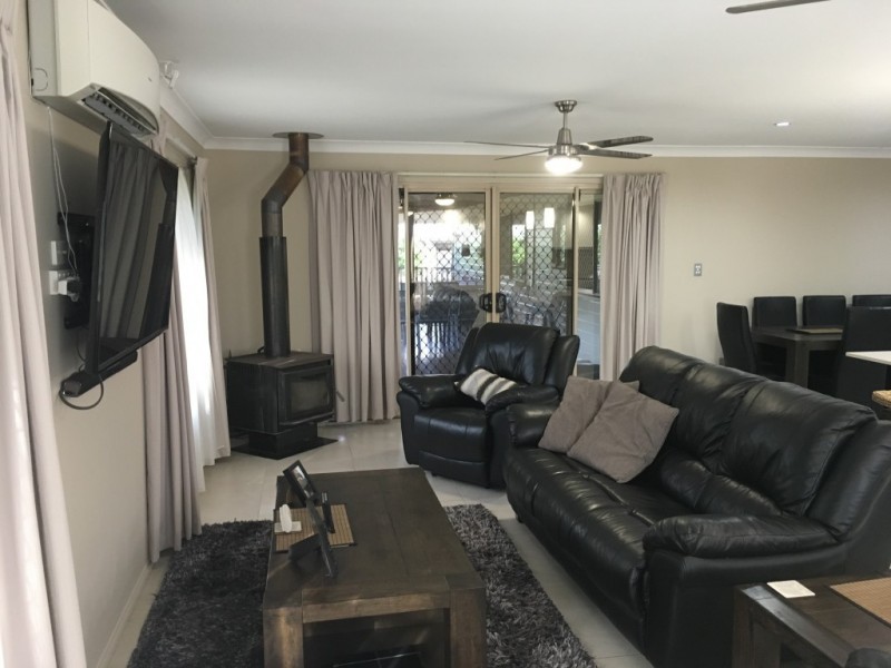 32 Leesmore Court, Deebing Heights QLD 4306