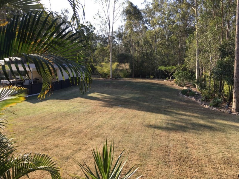 32 Leesmore Court, Deebing Heights QLD 4306