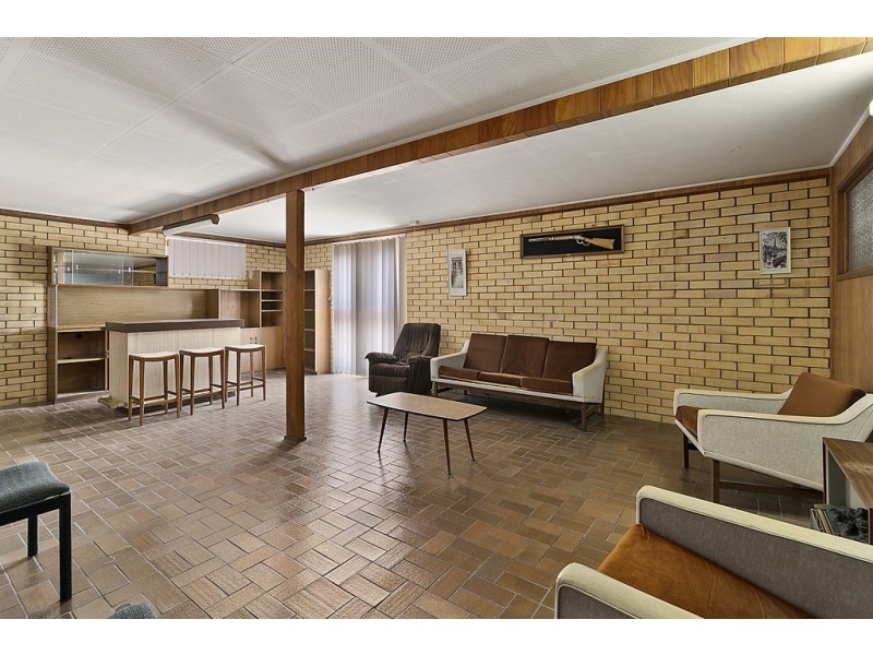 6-8 Meyers Street, Churchill QLD 4305