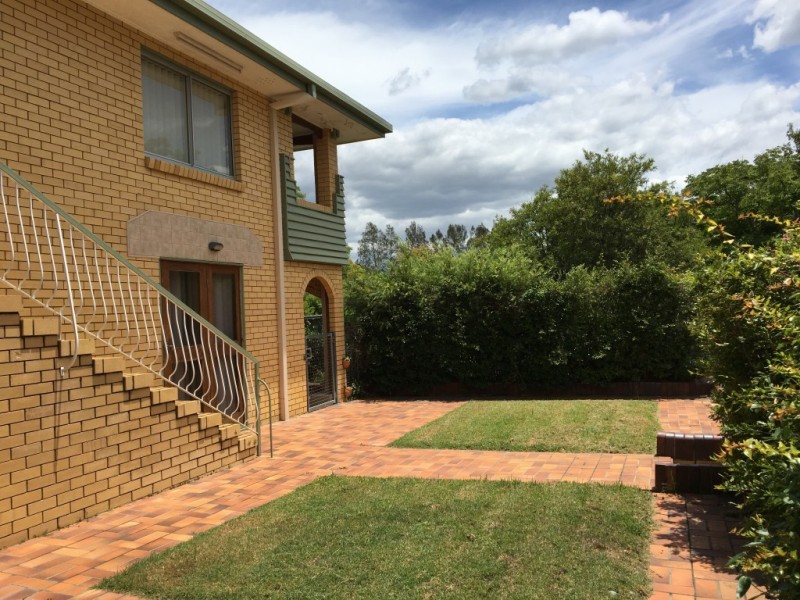 6-8 Meyers Street, Churchill QLD 4305