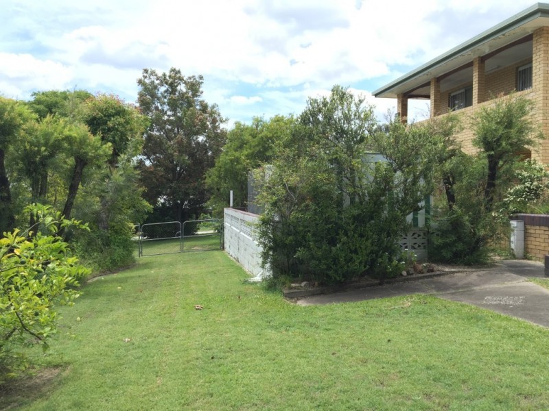 6-8 Meyers Street, Churchill QLD 4305