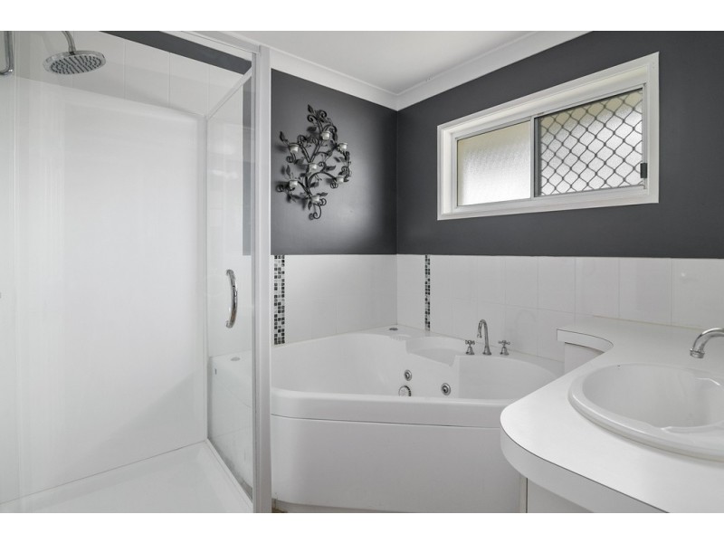 46 Equestrian Drive, Yamanto QLD 4305