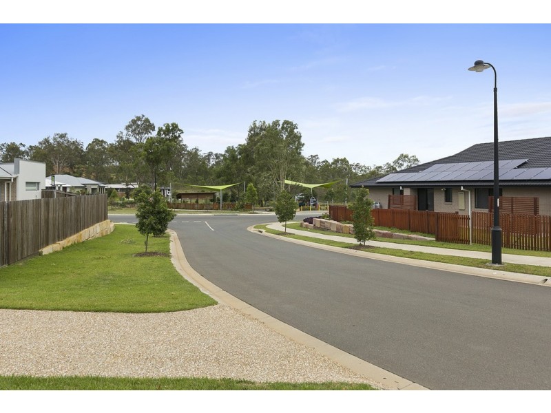 5 Kowari Street, Deebing Heights QLD 4306
