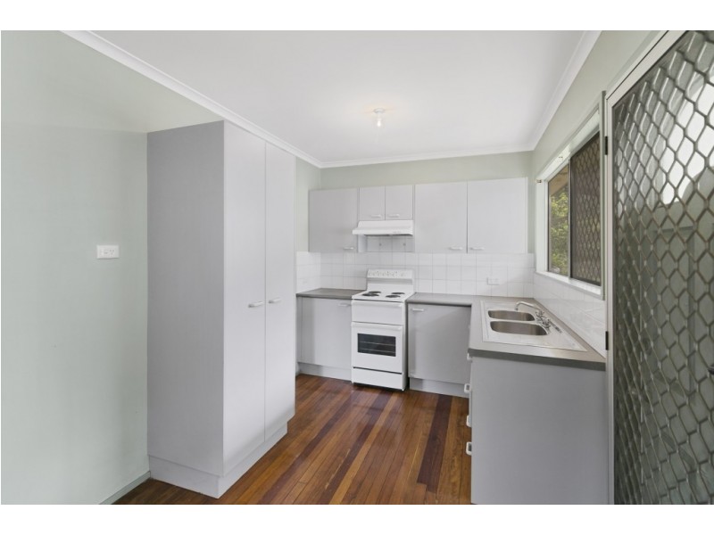35 Boundary Street, Moores Pocket QLD 4305