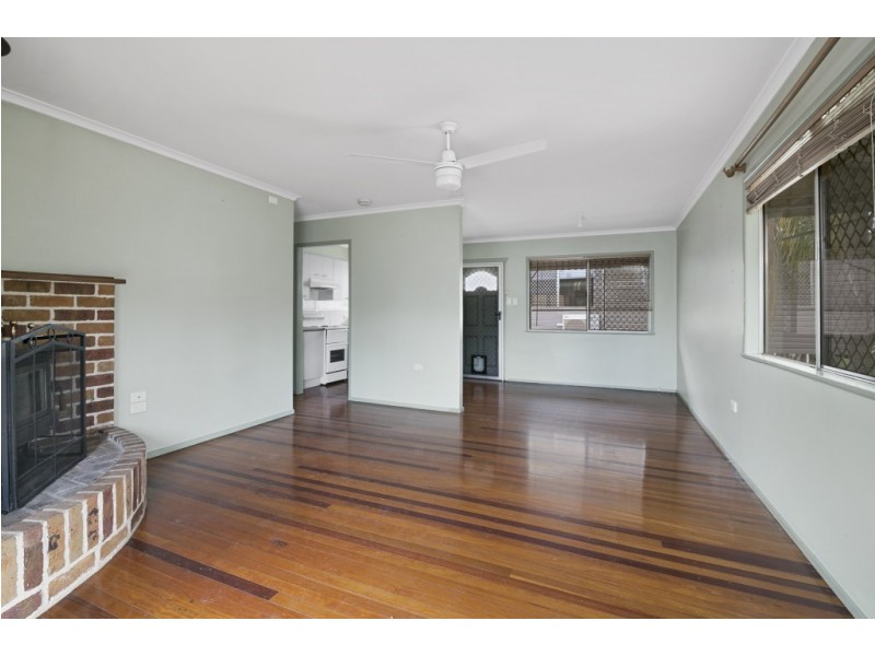 35 Boundary Street, Moores Pocket QLD 4305