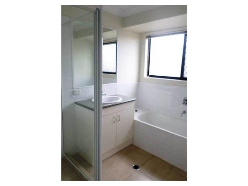 13 Baden Jones Way, North Booval QLD 4304