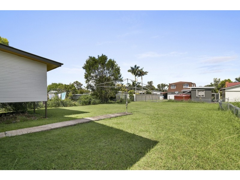 77 North Station Road, North Booval QLD 4304