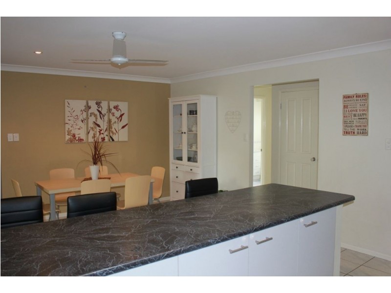 34 Jacana Crescent, Flinders View QLD 4305