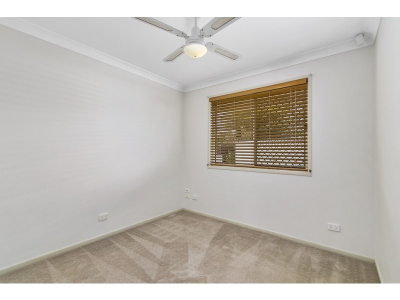 32 Cowley Drive, Flinders View QLD 4305