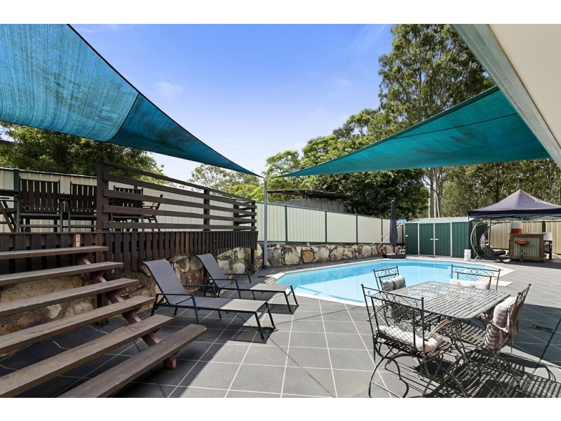 91 Naomai Street, Blackstone QLD 4304