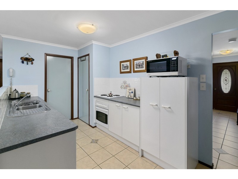 91 Naomai Street, Blackstone QLD 4304