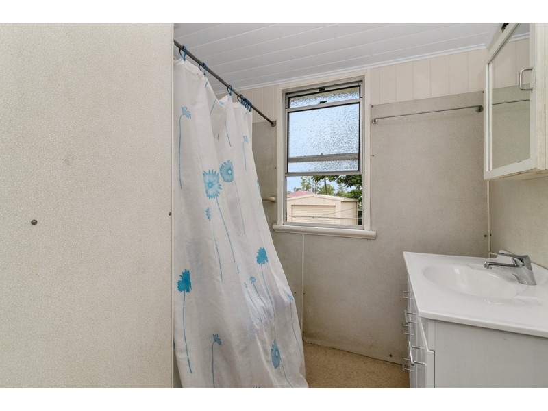 19 River Road, Dinmore QLD 4303