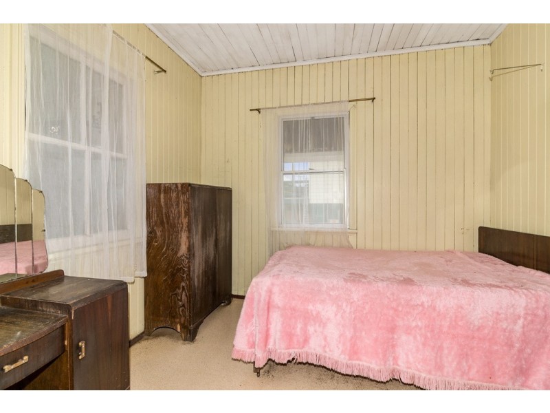 19 River Road, Dinmore QLD 4303