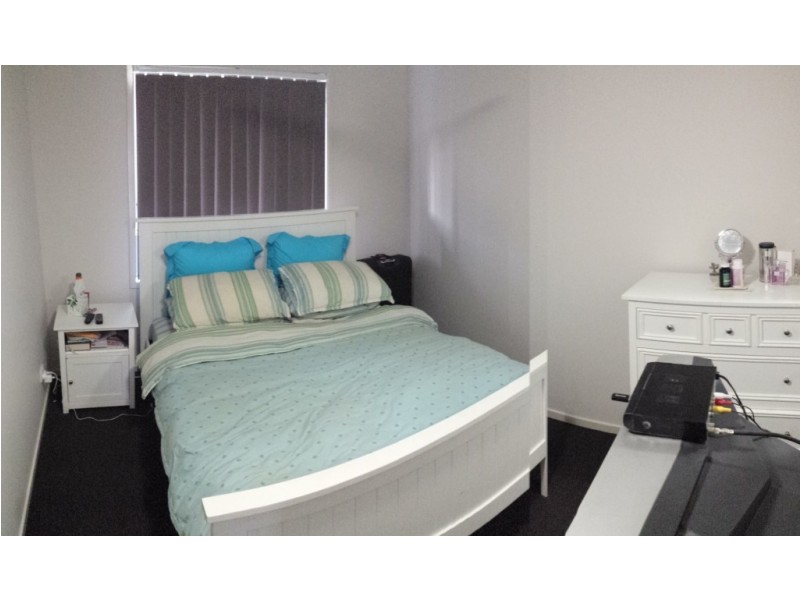 15 Kingsburgh Street, Raceview QLD 4305