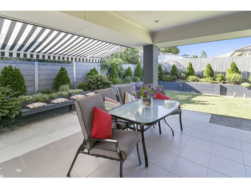 27 Dalray Drive, Raceview QLD 4305