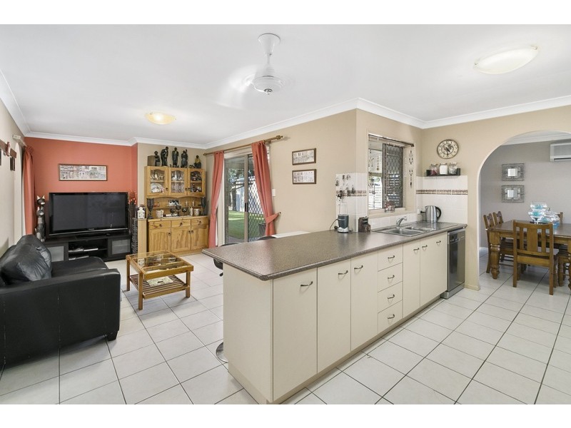 115 Equestrian Drive, Yamanto QLD 4305